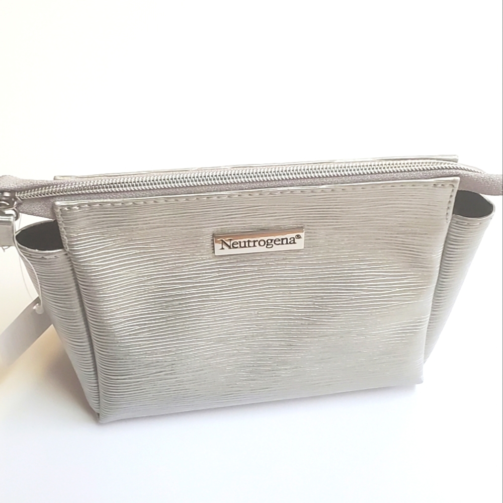 Neutrogena Cosmetic Bag